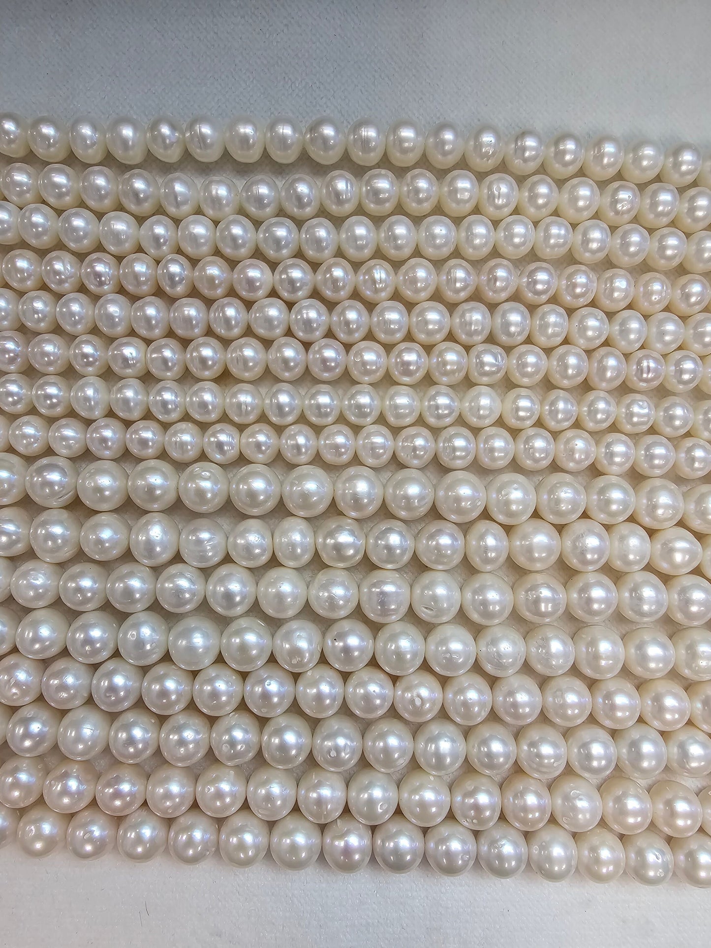Natural White Round Freshwater Pearl with strand length 16" size 9-10mm, 11-12mm